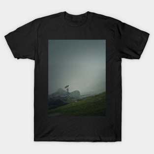 foggy mountains wanderer T-Shirt